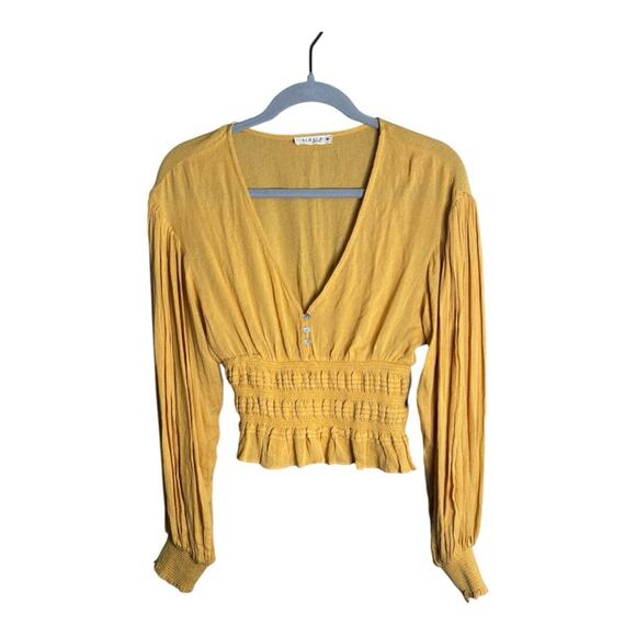 Illa Illa Mustard Yellow Long Sleeve Cropped Blouse Low V Neck Size Medium - Picture 1 of 7